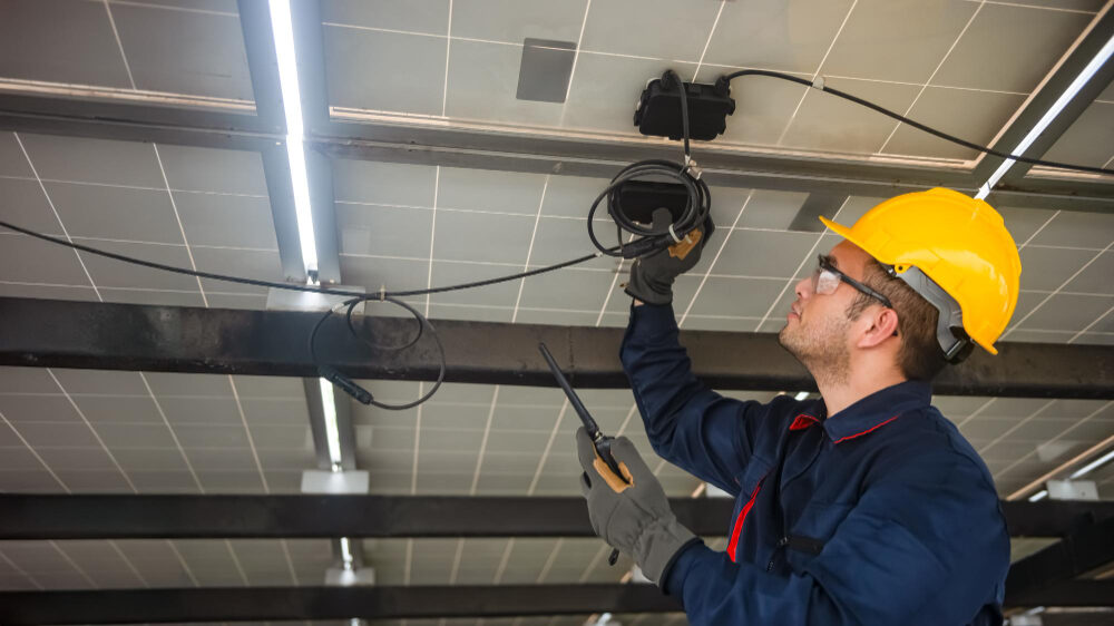 בדיקת קרינה כחלק מהליך בדיקת נאותות ברכישת או השכרת נכס מסחרי